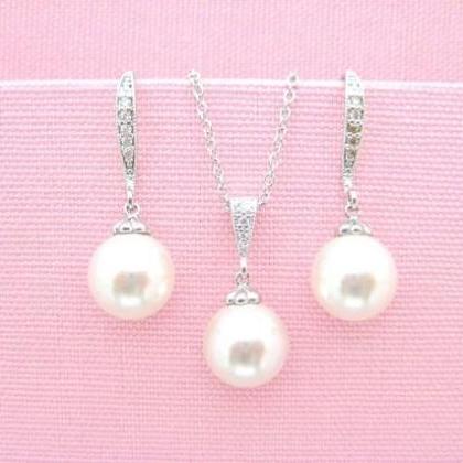 Rose Gold Pearl Earrings Bridal Pearl Earrings..
