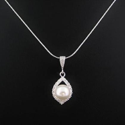 Bridal Pearl Necklace Cubic Zirconia Teardrop..