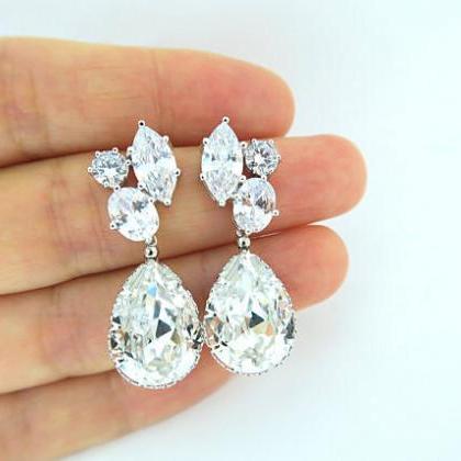 Bridal Crystal Earrings Swarovski Teardrop Crystal..