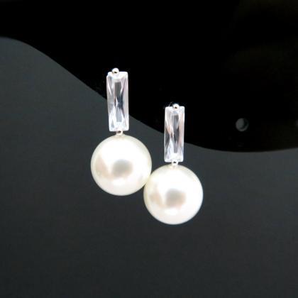 Pearl Earrings Swarovski 10mm Round Pearl Earrings..