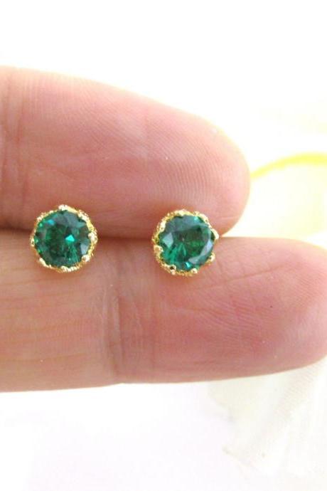 Emerald Green Earrings Cubic Zirconia Stud Earrings May Birthday Wedding Jewelry Minimalist Jewelry Christmas Gift Gold Earrings (e106)